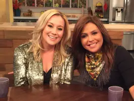 Rachael-and-Kellie-Pickler-on-set