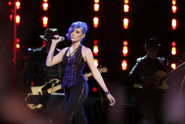 THE VOICE -- "Live Playoffs" Episode 913A -- Pictured: Ellie Lawrence -- (Photo by: Trae Patton/NBC)