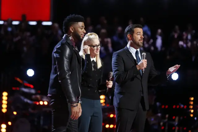 The Voice 9 Top 12 Results Live Blog -- Pictured: (l-r) Mark Hood, Korin Bukowski, Carson Daly -- (Photo by: Trae Patton/NBC)