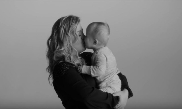 Kelly Clarkson Piece by Piece Music Video