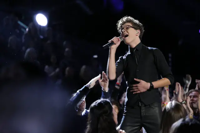 THE VOICE -- "Live Top 10" Episode 916A -- Pictured: Braiden Sunshine -- (Photo by: Trae Patton/NBC)