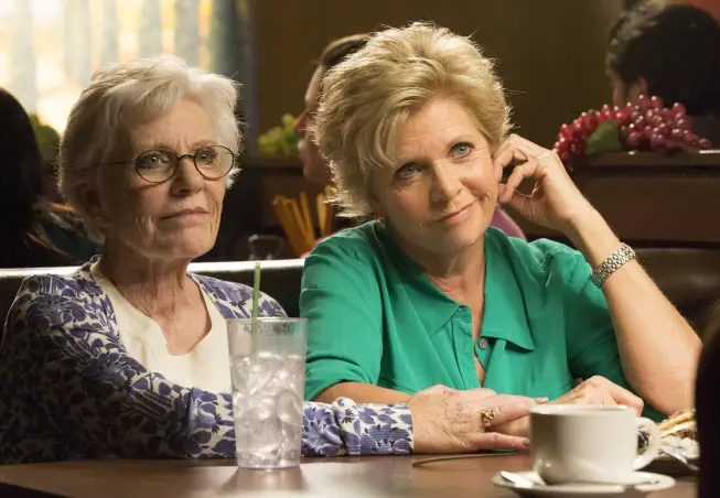GLEE: Patty Duke (L) and Meredith Baxter (R) guest-star in the "All Or Nothing" season finale episode of GLEE airing Thursday, May 9 (9:00-10:00 PM ET/PT) on FOX. ©2013 Fox Broadcasting Co. CR: Jennifer Clasen/FOX