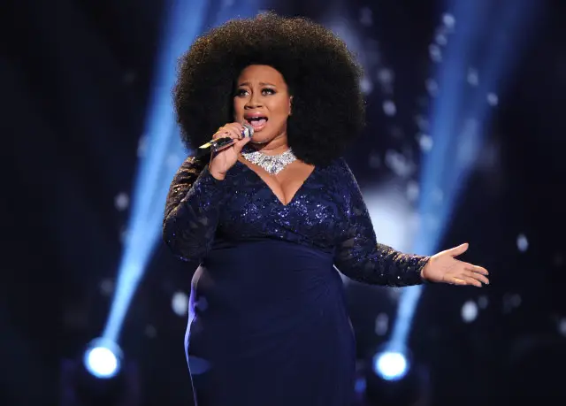 AMERICAN IDOL: Top 2 Revealed: Contestant La'Porsha Renae performs on AMERICAN IDOL airing Wednesday, April 6 (8:00-9:00 PM ET/PT) on FOX. © 2016 FOX Broadcasting Co. Cr: Michael Becker/ FOX. This image is embargoed until Wednesday, April 6, 10:00PM PT / 12:00AM ET