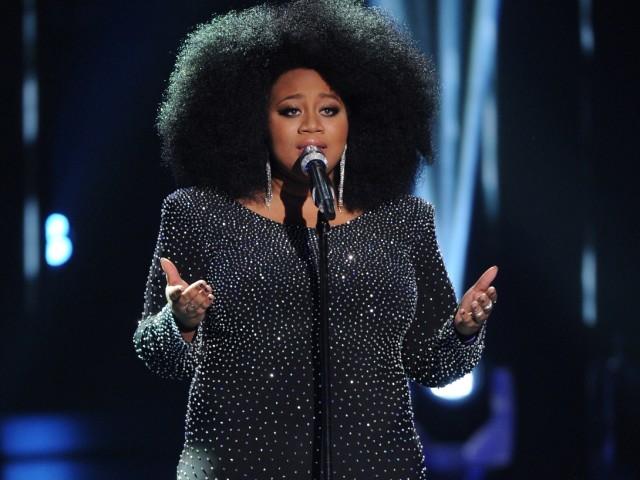 AMERICAN IDOL: Top 2 Revealed: Contestant La'Porsha Renae performs on AMERICAN IDOL airing Wednesday, April 6 (8:00-9:00 PM ET/PT) on FOX. © 2016 FOX Broadcasting Co. Cr: Michael Becker/ FOX. This image is embargoed until Wednesday, April 6, 10:00PM PT / 12:00AM ET