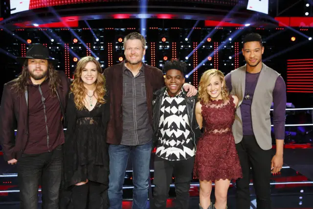 THE VOICE -- "Knockout Rounds" -- Pictured: (l-r) Adam Wakefield, Katie Basden, Blake Shelton, Paxton Ingram, Mary Sarah, Joe Maye -- (Photo by: Trae Patton/NBC)