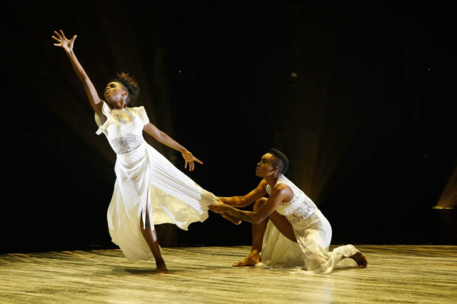 SO YOU THINK YOU CAN DANCE: L-R: Top 8 contestant Jordan Wardick and all-star Sasha Mallory perform a Contemporary routine to “Amazing Grace (Premier Video Appearance)” choreographed by Sean Cheesman on SO YOU THINK YOU CAN DANCE airing Monday, August 1 (8:00-10:00 PM ET live/PT tape-delayed) on FOX. ©2016 FOX Broadcasting Co. Cr: Adam Rose