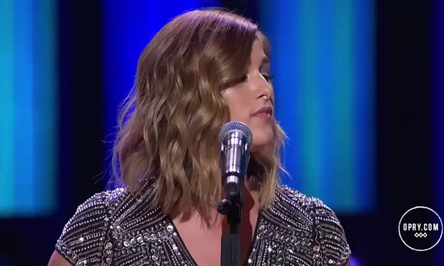 Cassadee Pope - Til I Make it On My Own - Tammy Wynette Cover - Live at the Opry