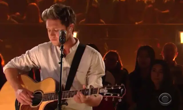 Niall Horan - This Town - Late Late Show Performance