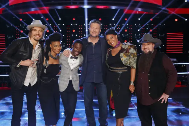 THE VOICE -- "Knockout Rounds" -- Pictured: (l-r) Austin Allsup, Courtney Harrell, Jason Warrior, Blake Shelton, Dana Harper, Sundance Head -- (Photo by: Trae Patton/NBC)