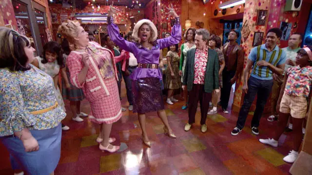 HAIRSPRAY LIVE! -- Pictured: (l-r) Maddie Baillio as Tracy Turnblad, Harvey Fierstein as Edna Turnblad, Jennifer Hudson as Motormouth Maybelle, Martin Short as Wilbur Turnblad, Ephraim Sykes as Seaweed J. Stubbs, Shahadi Wright Joseph as Little Inez -- (Photo by: NBC)