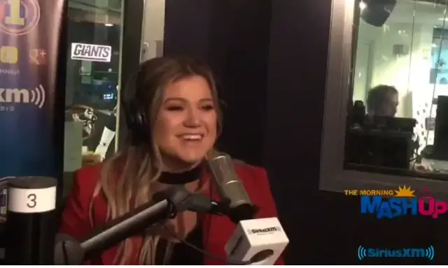 kelly-clarkson-grammys-announcement