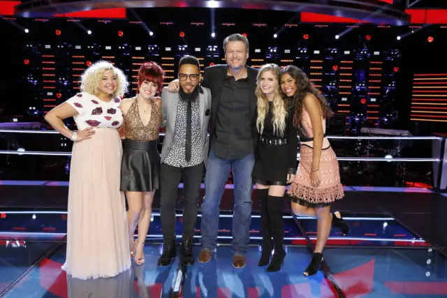 THE VOICE -- "Knockout Rounds" -- Pictured: (l-r) Aaliyah Rose, Casi Joy, TSoul, Blake Shelton, Lauren Duski, Aliyah Moulden -- (Photo by: Trae Patton/NBC)