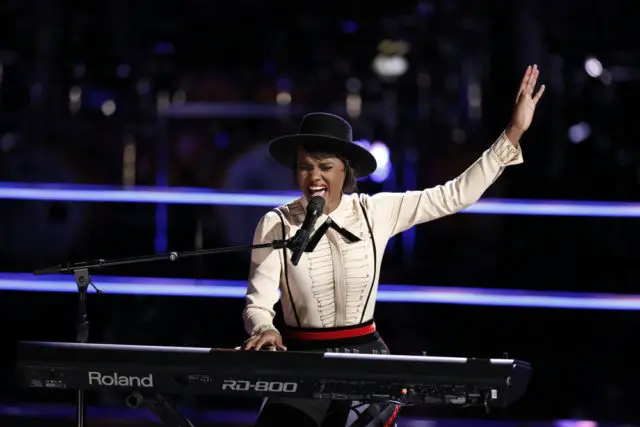 THE VOICE -- "Knockout Rounds" -- Pictured: Vanessa Ferguson -- (Photo by: Tyler Golden/NBC)