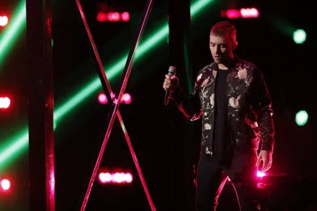 THE VOICE -- "Live Top 12" Episode: 1215A -- Pictured: Hunter Plake -- (Photo by: Trae Patton/NBC)