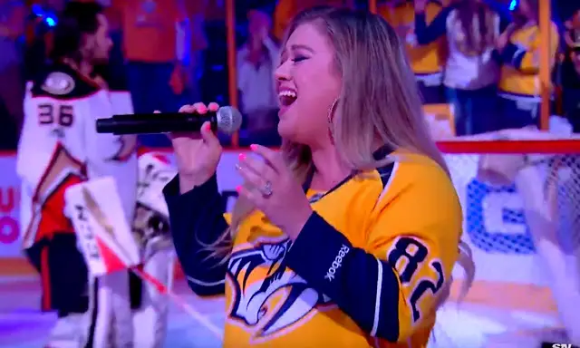 Kelly Clarkson National Anthem Nashville Predators Stanley Cup Finals