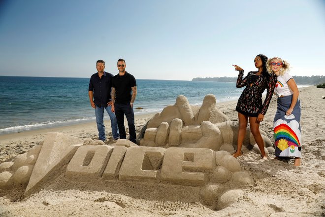 THE VOICE -- "Press Junket" -- Coaches Blake Shelton, Adam Levine, Jennifer Hudson and Miley Cyrus bond and enjoy a day at the beach on a picturesque Southern California afternoon before the competition between them begins. NBC?s three-time Emmy Award-winning series ?The Voice? returns for its 13th season on Monday, Sept. 25 (8-10 p.m. ET/PT) -- (Photo by: Trae Patton/NBC)