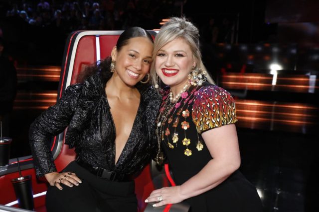 THE VOICE -- "Live Playoffs" Episode 1414B -- Pictured: (l-r) Alicia Keys, Kelly Clarkson -- (Photo by: Trae Patton/NBC)