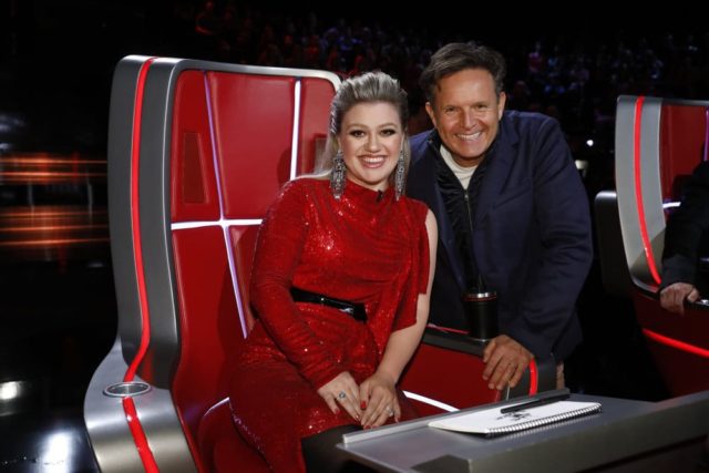 THE VOICE -- "Live Finale" Episode 1419B -- Pictured: (l-r) Kelly Clarkson, Mark Burnett, Executive Producer -- (Photo by: Trae Patton/NBC)