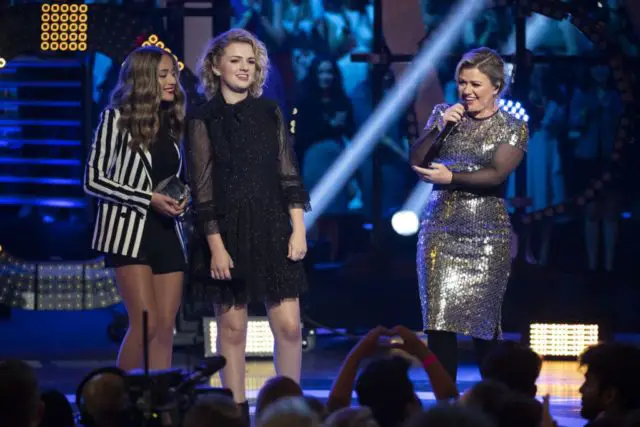 THE 2018 RADIO DISNEY MUSIC AWARDS -(Disney Channel/Image Group LA) BRYNN CARTELLI, MADDIE POPPE, KELLY CLARKSON