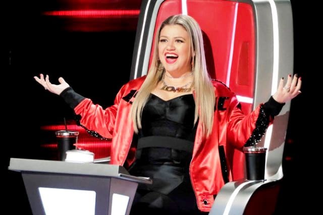 THE VOICE -- ?Blind Auditions? Episode 1505 -- Pictured: Kelly Clarkson -- (Photo by: Trae Patton/NBC)