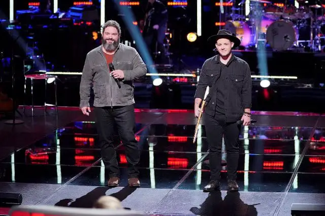 Stuck on you (Lionel Richie) - Dave Fenley (The Voice live