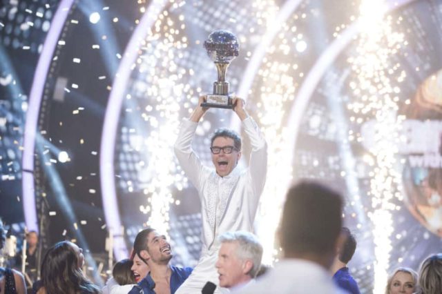 DANCING WITH THE STARS - "Finale" - After weeks of stunning competitive dancing, the final four couples advance to the season finale of "Dancing with the Stars," live, MONDAY, NOV. 19 (8:00-10:00 p.m. EST), on The ABC Television Network. (ABC/Eric McCandless) BOBBY BONES