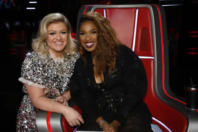 THE VOICE -- "Live Playoffs" Episode 1514A -- Pictured: (l-r) Kelly Clarkson, Jennifer Hudson -- (Photo by: Trae Patton/NBC)