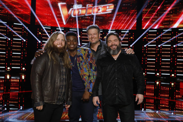 THE VOICE -- "Live Top 13 Results" Episode 1515B -- Pictured: (l-r) Chris Kroeze, Kirk Jay, Blake Shelton, Dave Fenley -- (Photo by: Trae Patton/NBC)