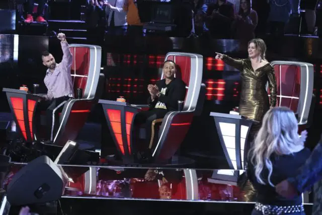 THE VOICE -- "Live Cross Battles Results" Episode 1611B -- Pictured: (l-r) Adam Levine, John Legend, Kelly Clarkson -- (Photo by: Trae Patton/NBC)