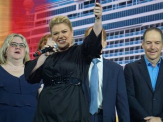 Kelly Clarkson Norwegian Cruise Lines