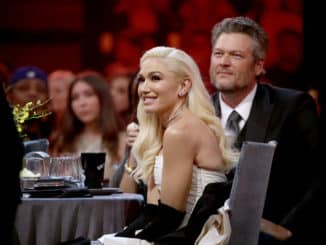 2019 E! PEOPLE'S CHOICE AWARDS -- Pictured: (l-r) Gwen Stefani and Blake Shelton during the 2019 E! People's Choice Awards held at the Barker Hangar on November 10, 2019. -- (Photo by: Christopher Polk/E! Entertainment)