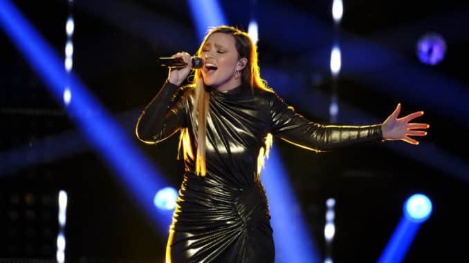 THE VOICE -- "Live Top 13 Performances" Episode 1716A -- Pictured: Marybeth Byrd -- (Photo by: Trae Patton/NBC)