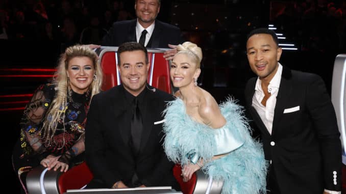 THE VOICE -- "Live Finale Results" Episode 1720B  -- Pictured: (l-r) Kelly Clarkson, Carson Daly, Blake Shelton, Gwen Stefani, John Legend -- (Photo by: Trae Patton/NBC)