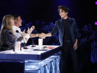 AMERICA'S GOT TALENT: THE CHAMPIONS -- "The Champions Finale Results" Episode 207 -- Pictured: (l-r) Heidi Klum, Simon Cowell, Shin Lim -- (Photo by: Trae Patton/NBC)