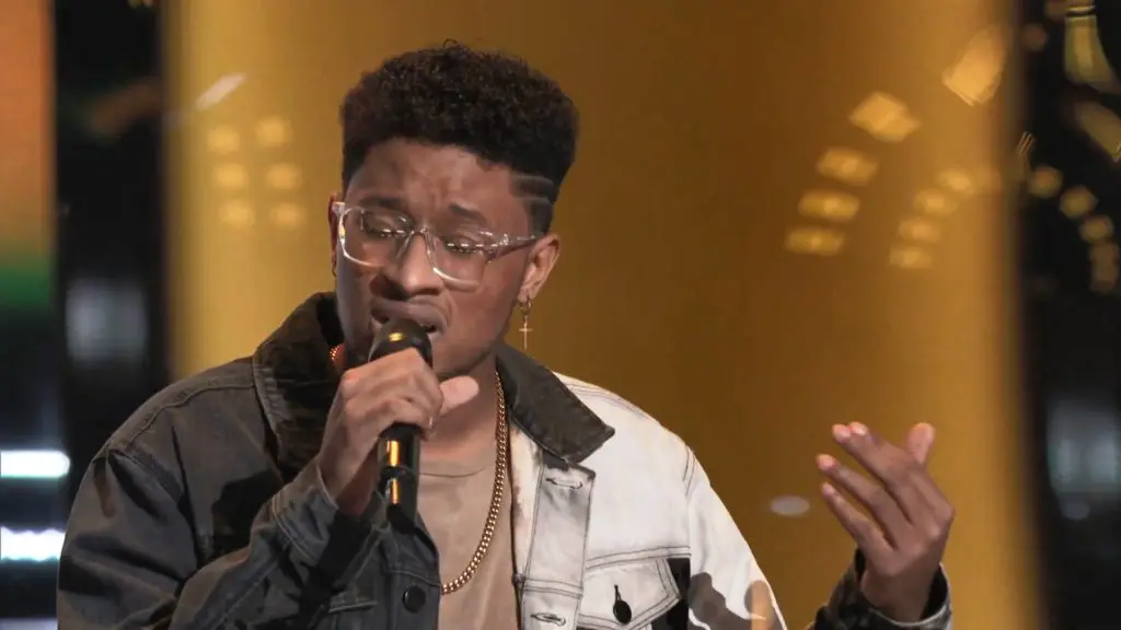 The Voice Blind Audition Zae Romeo Earns a 4 Chair Turn! (Video)