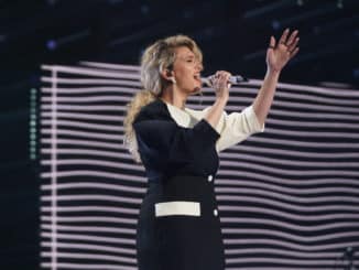 AMERICAN IDOL – “411 (All Star Duets and Solos)” – Following Sunday’s kickoff to the All Star Duet round, “American Idol” continues the two-night event on MONDAY, APRIL 5 (8:00-10:00 p.m. EDT), on ABC. (ABC/Eric McCandless) TORI KELLY