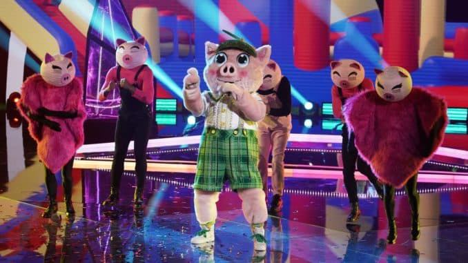 THE MASKED SINGER: Piglet in the ?Super 8 - The Plot Chickens!? episode of THE MASKED SINGER airing Wednesday, April 21 (8:00-10:00PM ET/PT), © 2021 FOX MEDIA LLC. CR: Michael Becker/FOX.