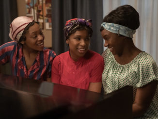 R_25682_R (l-r.) Hailey Kilgore stars as Carolyn Franklin, Jennifer Hudson as Aretha Franklin and Saycon Sengbloh as Erma Franklin in RESPECT, A Metro Goldwyn Mayer Pictures film Photo credit: Quantrell D. Colbert
