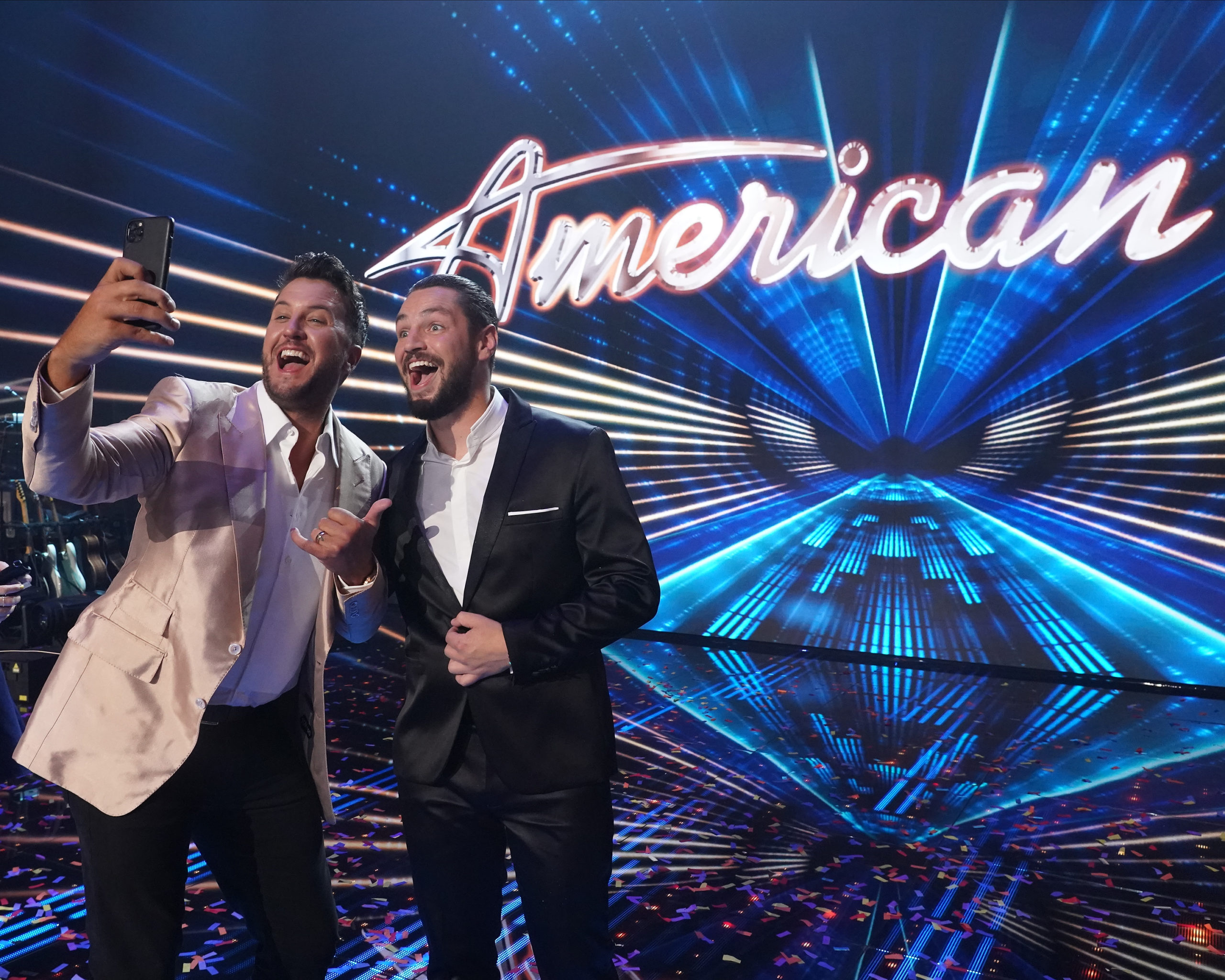 Voice 25. American Idol Stage.