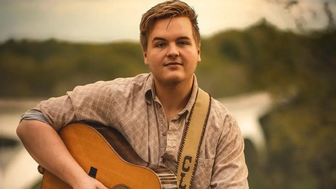 Caleb Lee Hutchinson Drops 'Who I Am' Ahead of EP Release (Audio)