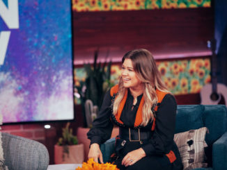 THE KELLY CLARKSON SHOW -- Episode 4171 -- Pictured: Kelly Clarkson -- (Photo by: Weiss Eubanks/NBCUniversal)