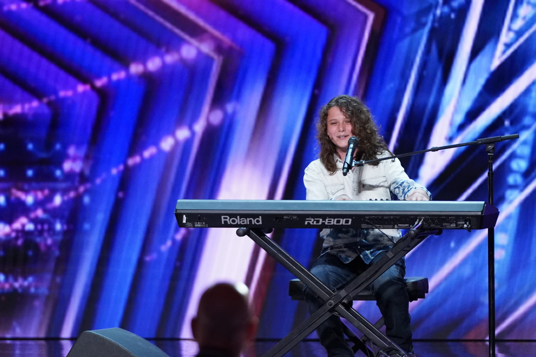 America's Got Talent 2021 Dylan Zangwill Queen Cover Shines (Video)