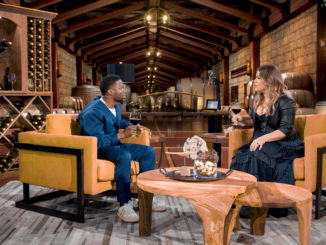 HART TO HEART-- "Kelly Clarkson" Episode 103 -- Pictured: (l-r) Kevin Hart, Kelly Clarkson -- (Photo by: Peacock)