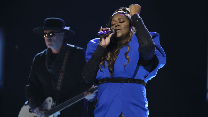 THE VOICE -- "Live Top 13 Performances" Episode 2115A -- Pictured: Wendy Moten -- (Photo by: Trae Patton/NBC)