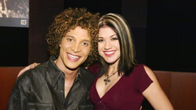 Justin Guarini Kelly Clarkson American Idol Season 1