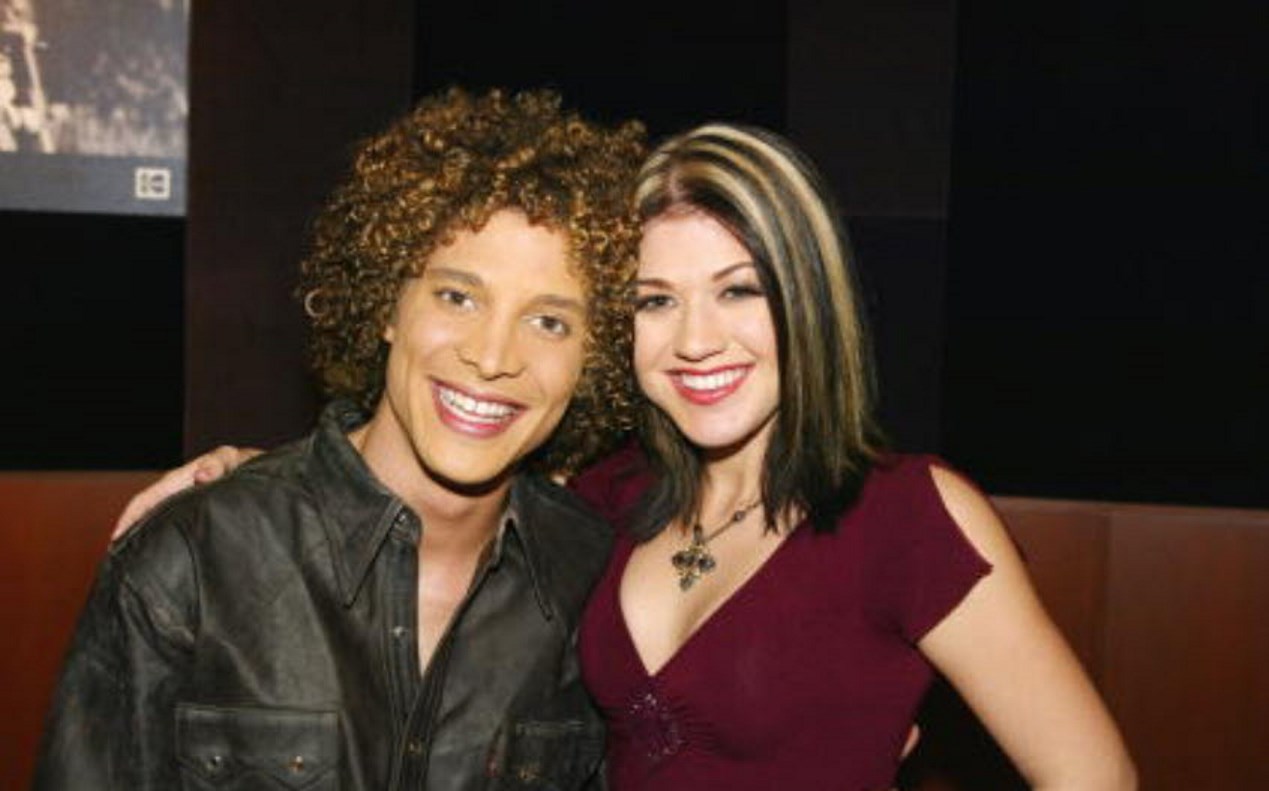 Stream american idol season 1 hotsell
