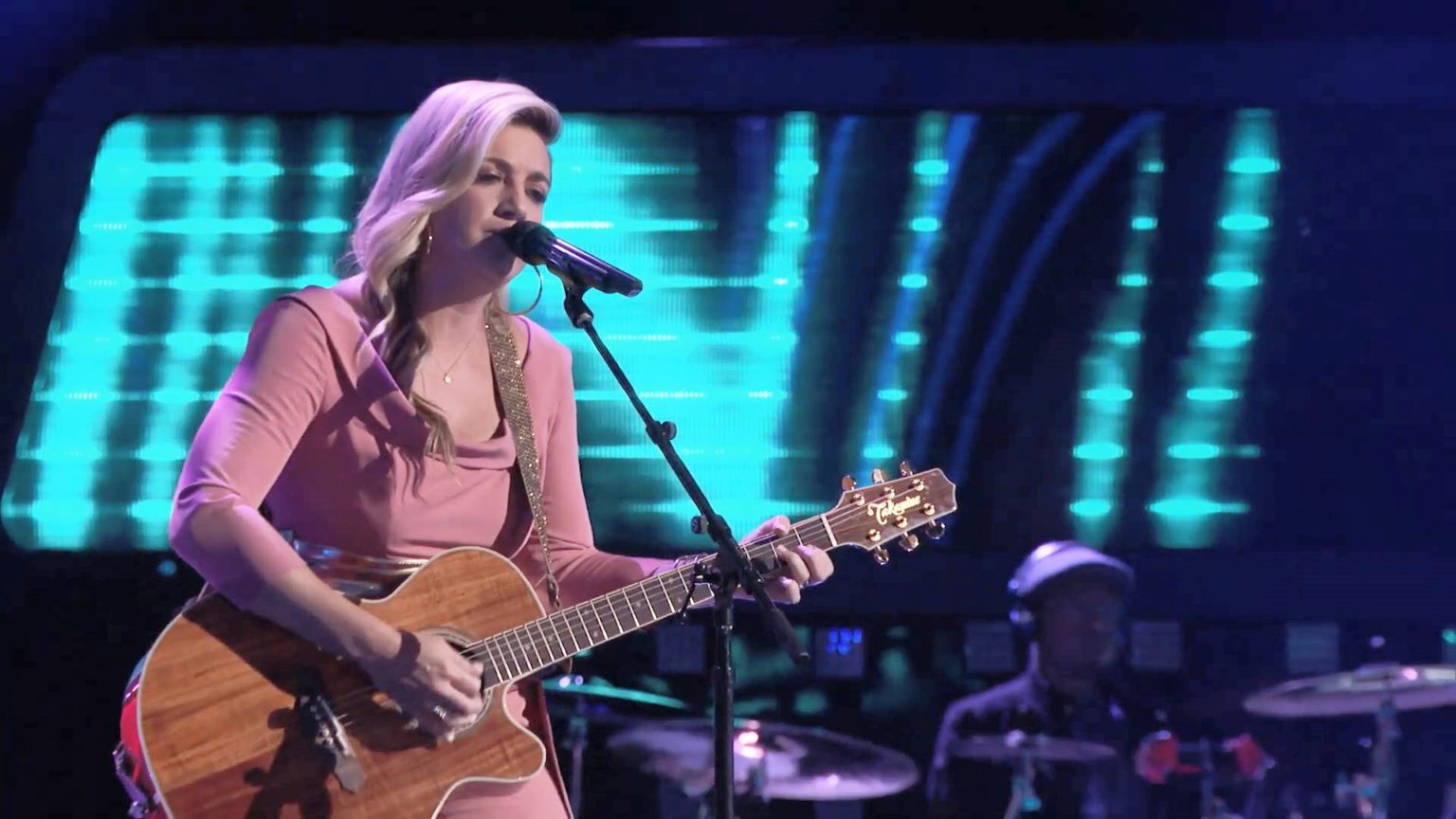 The Voice 22 Myles Tears Up as Coaches Fight for Her