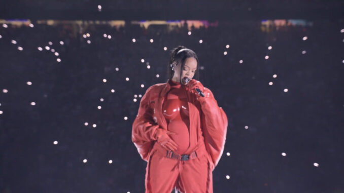 Rihanna Super Bowl Pregnant