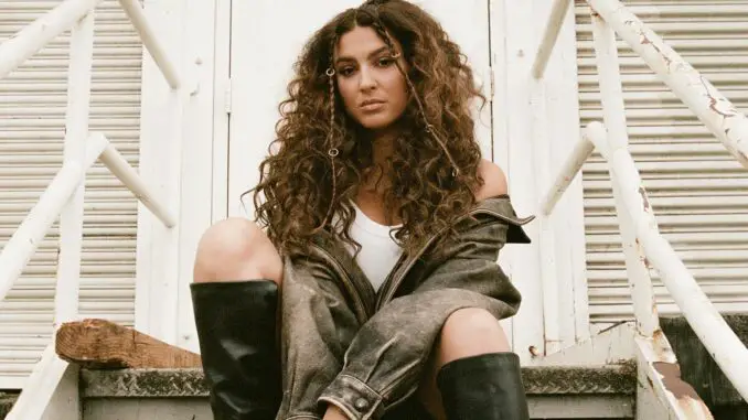 tori kelly