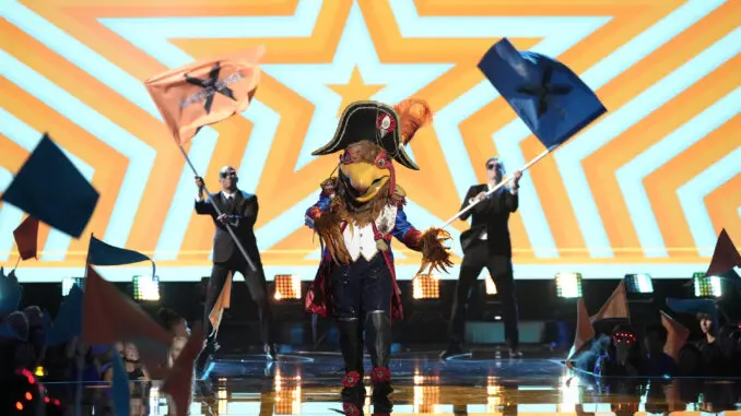 The Masked Singer 10 - Royal Hen